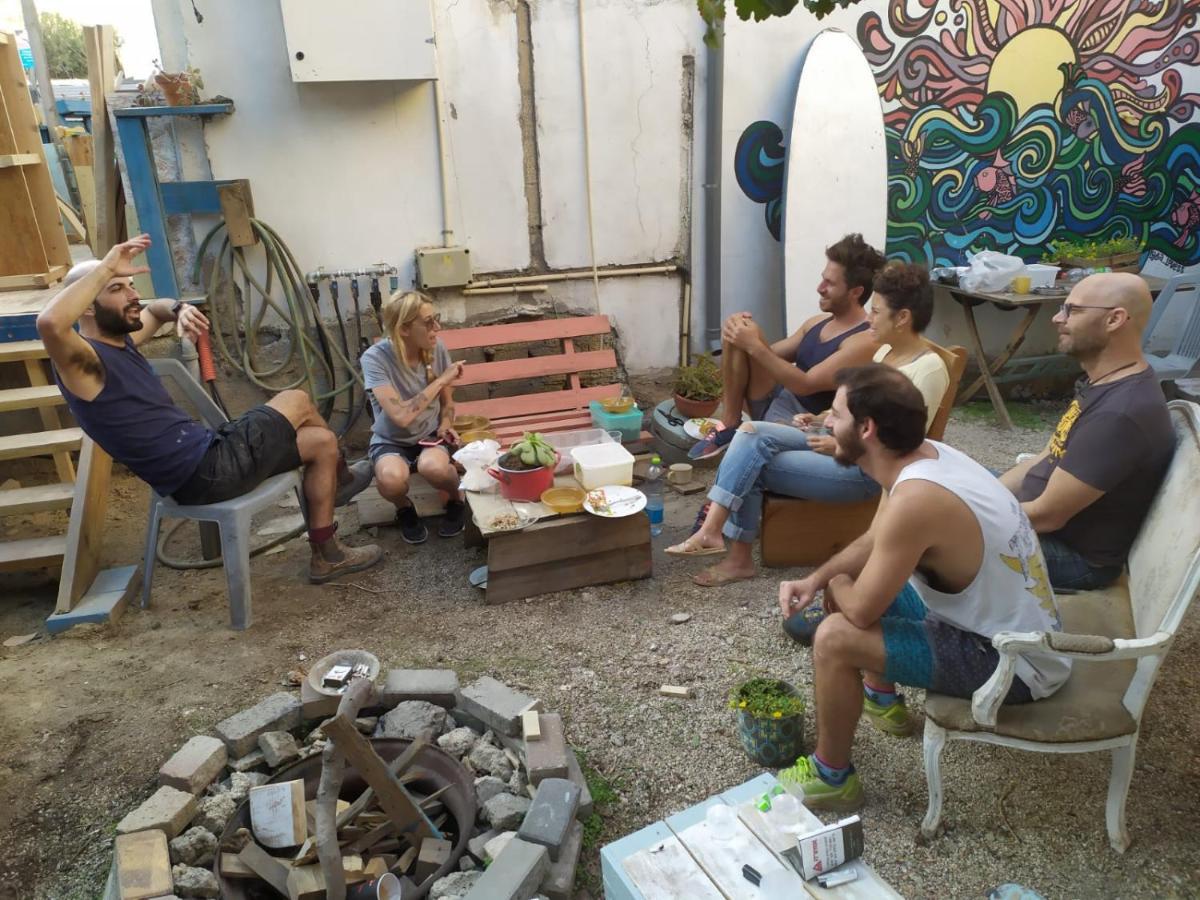 Juha'S Guesthouse - Zarqa Bay Jisr ez Zarqa Εξωτερικό φωτογραφία